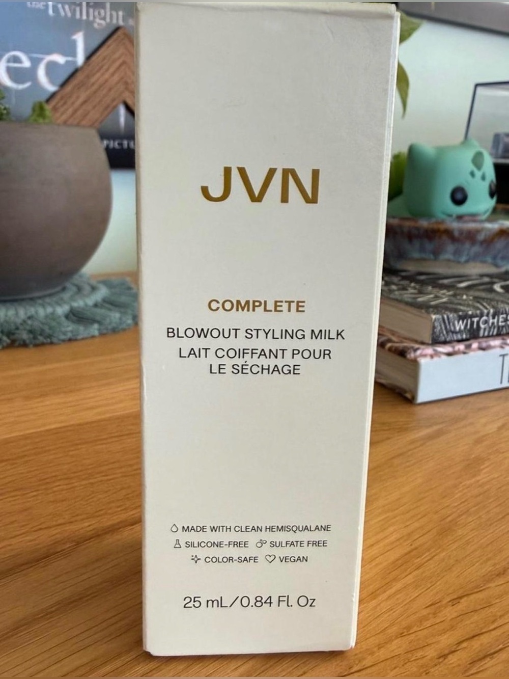 JVN Complete Blowout Styling Milk
